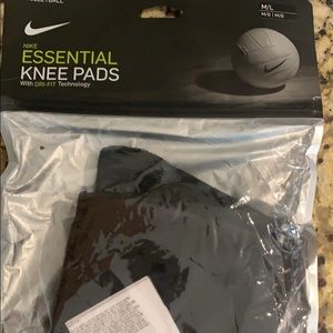 Volleyball knee pads